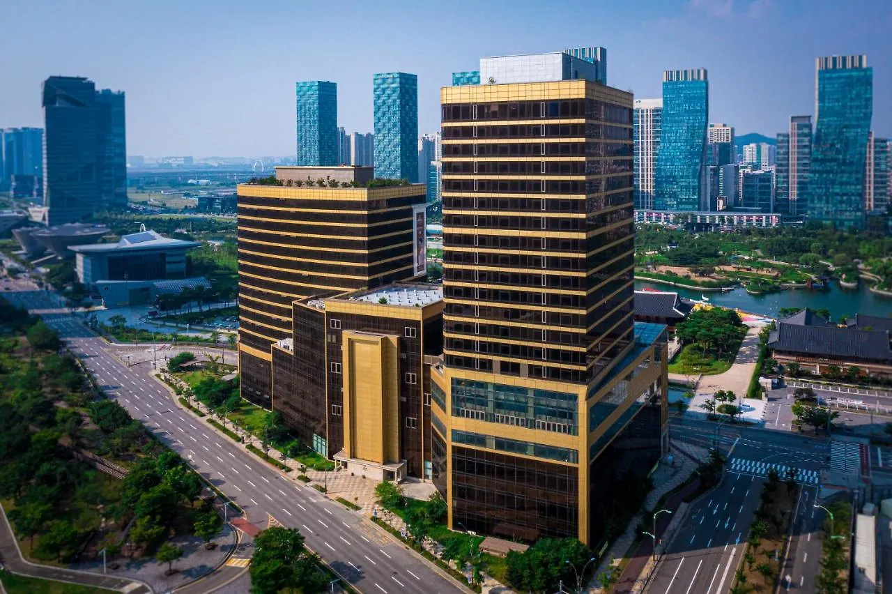 Songdo Central Park Hotel Incheon 4*,