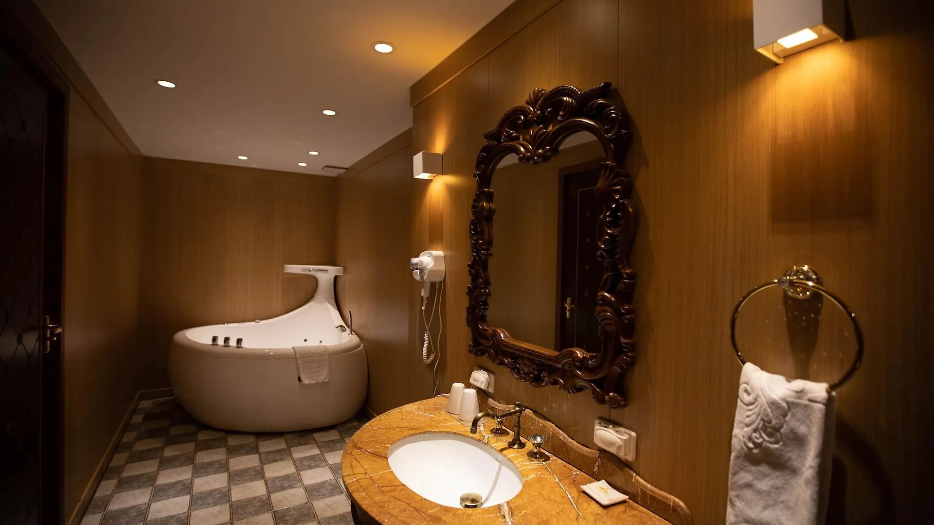 Songdo Central Park Hotel Incheon 4*,