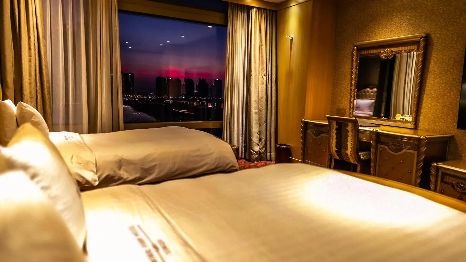 Songdo Central Park Hotel Incheon 4*,  South Korea