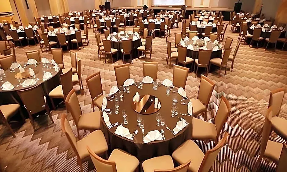 Songdo Central Park Hotel Incheon 4*,