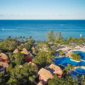 리조트 Iberostar Waves