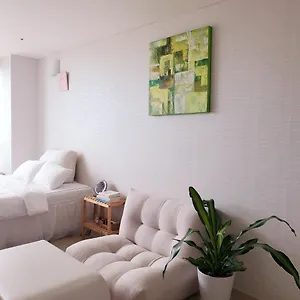 아파트 Cozy - Good Vibes