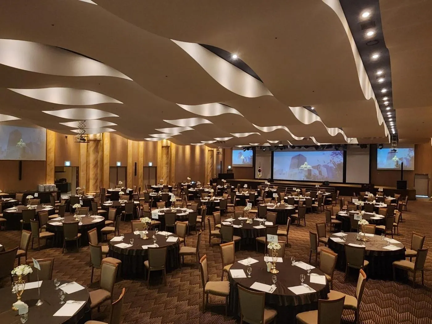 Songdo Central Park Hotel Incheon 4*,