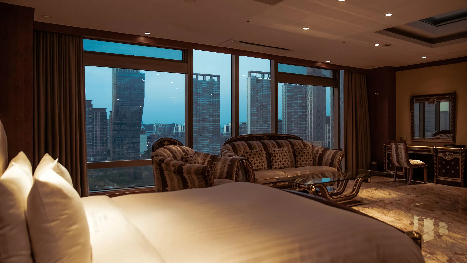 Songdo Central Park Hotel Incheon 4*,